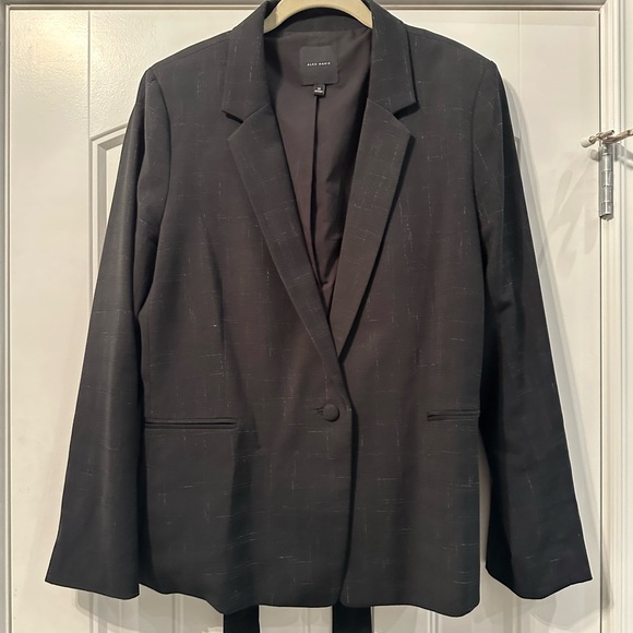 Alex Marie Elegant Black Blazer with Tie - Picture 4 of 8